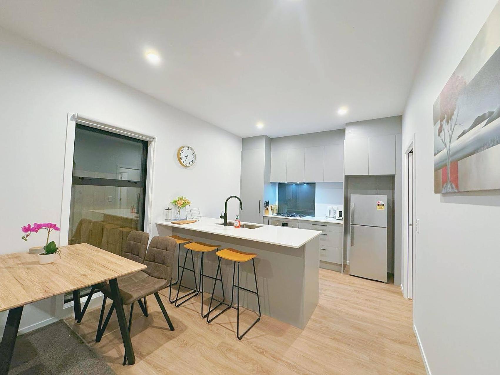 Modern & Stylish 3 Bedroom At Lowerhutt لور هوت المظهر الخارجي الصورة